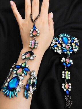 💋WRIST/ FOOT JEWELED CHAIN BRACELET!!!